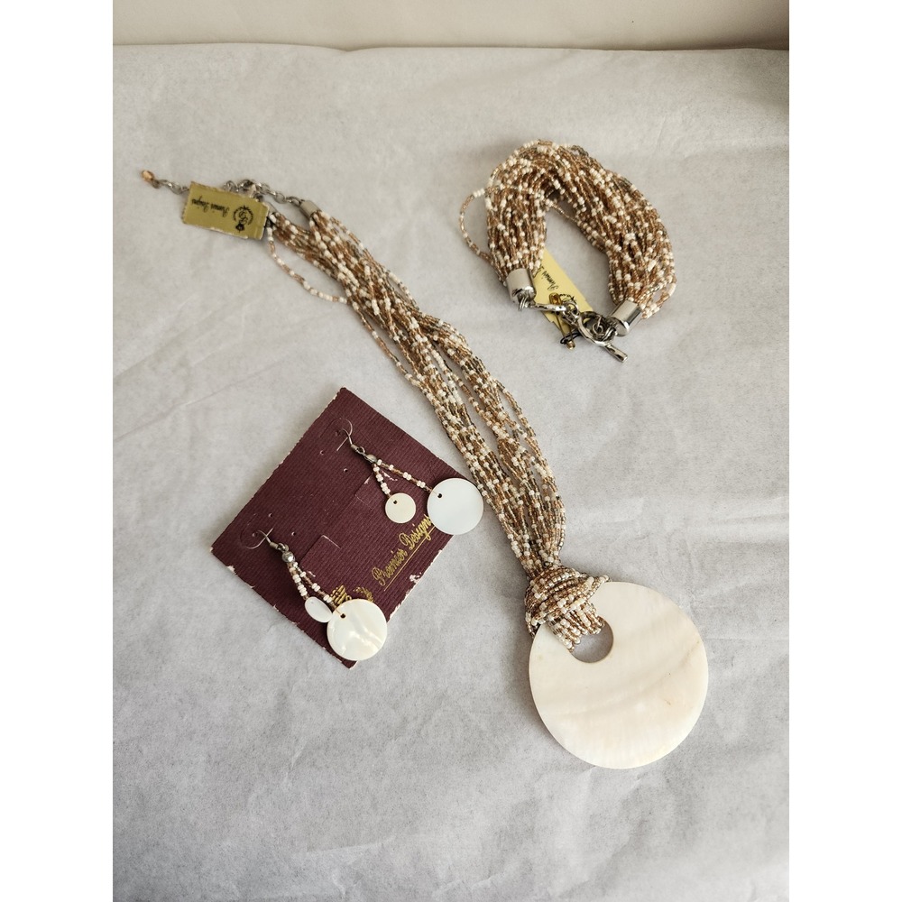 Premier Designs Luminous Jewelry Set Necklace Bracelet Earrings Mother of Pearl